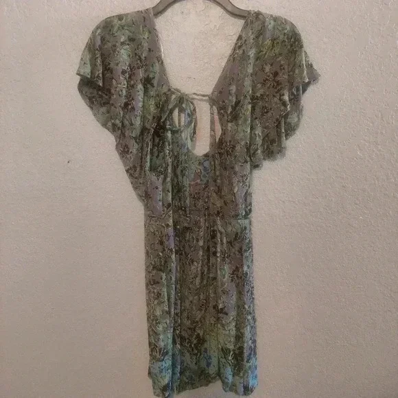 ANGIE Floral Boho Print Dress Size S Womens Flutter Sleeve Ruffle - Picture 2 of 9